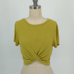00825 BCBGeneration Knot Cropped Knit Top Green Yellow XS bohemian summer beach